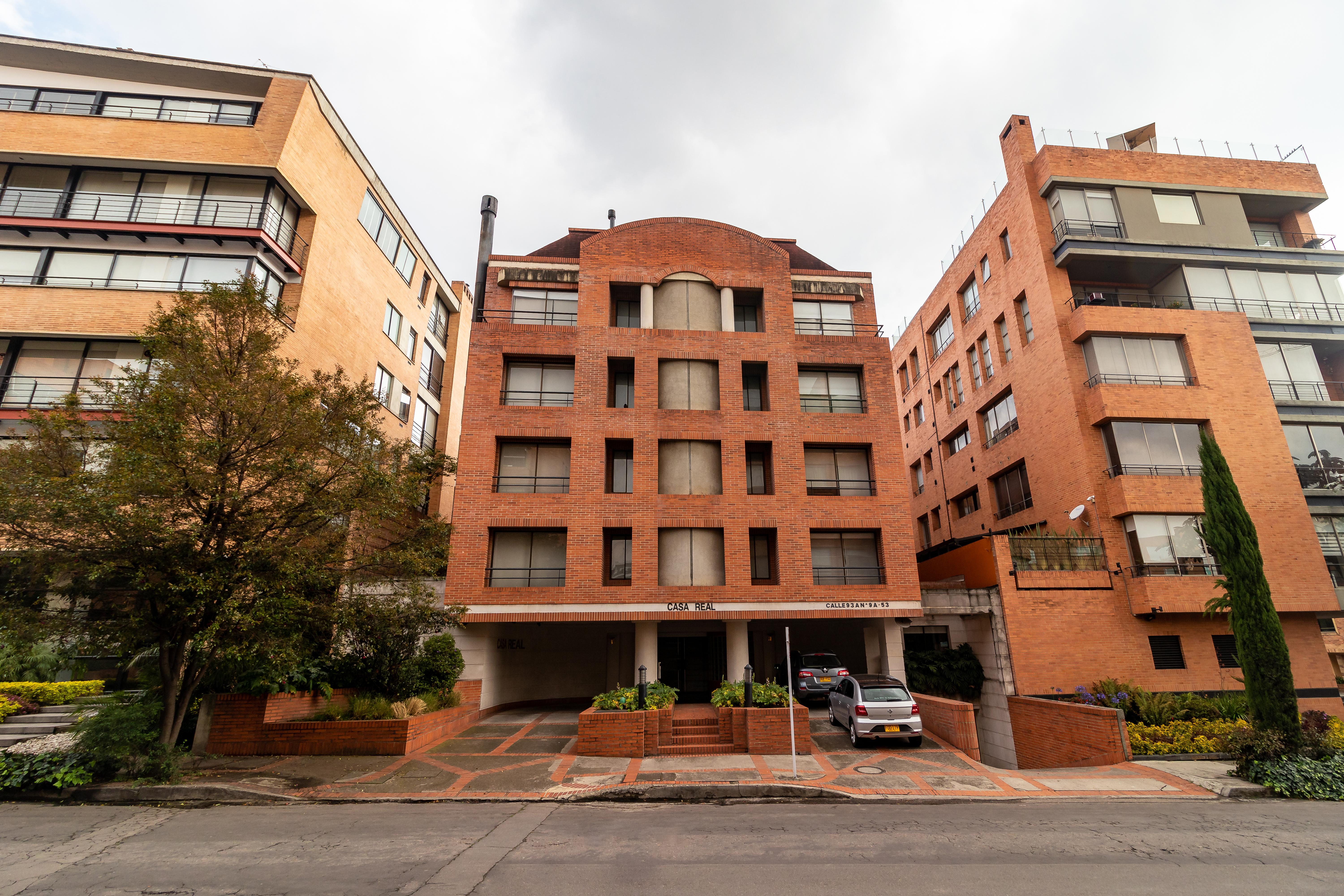 Casa Real 93 Hotel Bogota Bagian luar foto